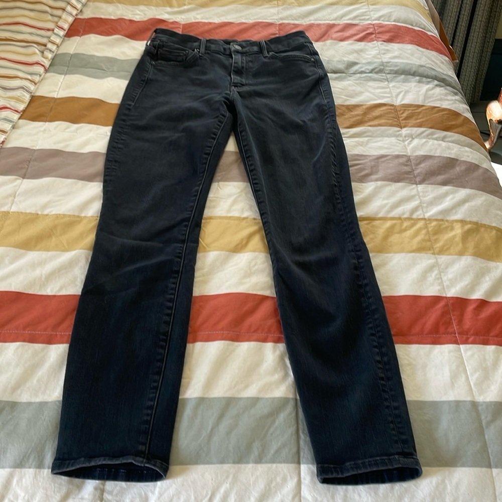 Mother high waisted looker in blackbird size 27